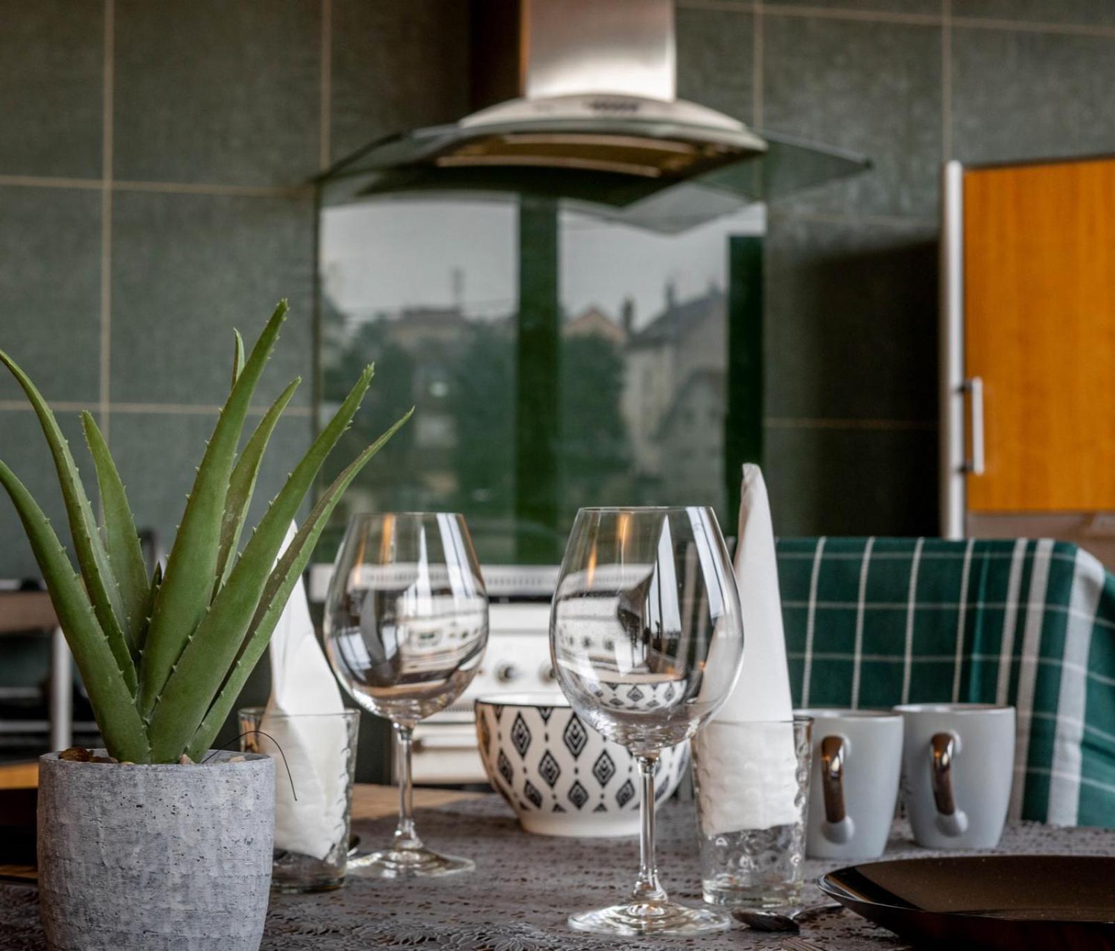 Epinal, Centre / Gare Apartment Luaran gambar